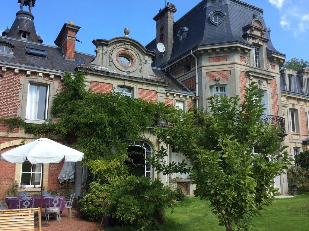 Chateau De Bertreville Bed & Breakfast Exterior photo
