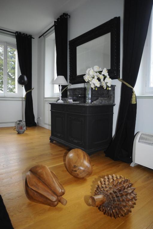 Chateau De Bertreville Bed & Breakfast Room photo